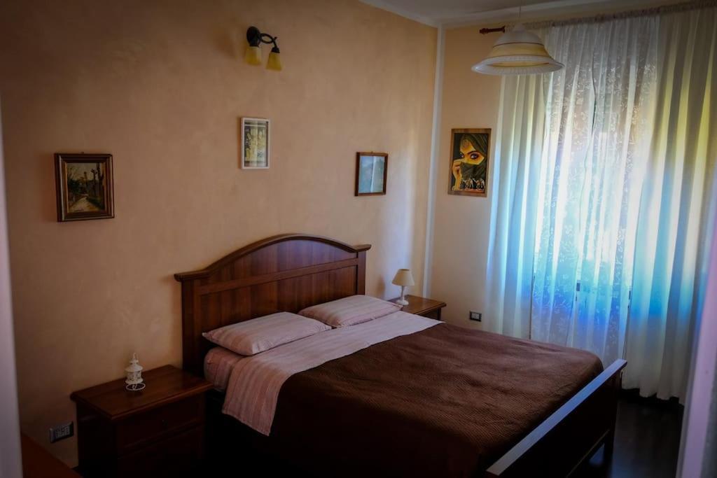 Appartamento Con Tre Camere - Zona Centrale أليساندريا المظهر الخارجي الصورة
