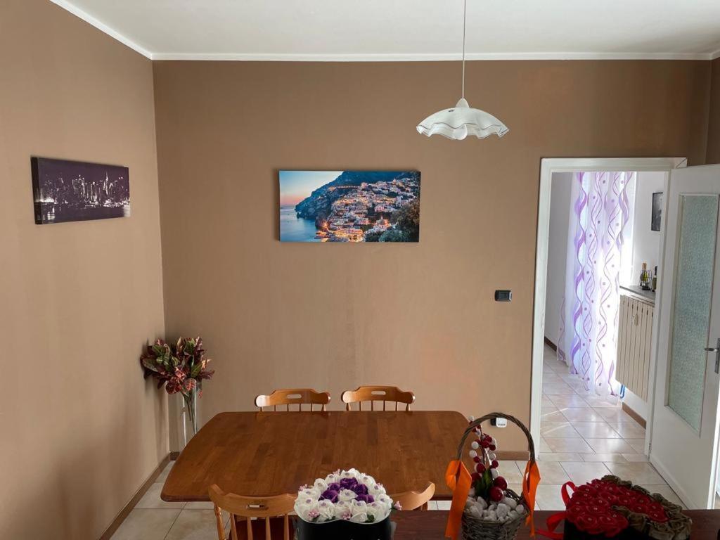 Appartamento Con Tre Camere - Zona Centrale أليساندريا المظهر الخارجي الصورة