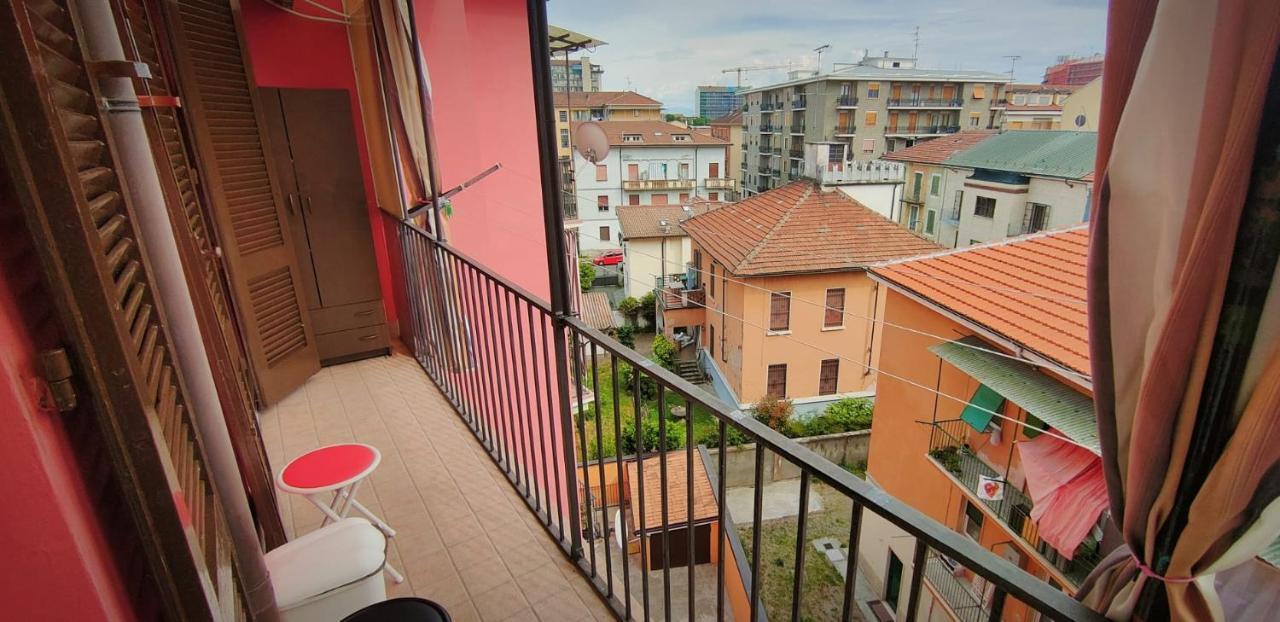 Appartamento Con Tre Camere - Zona Centrale أليساندريا المظهر الخارجي الصورة